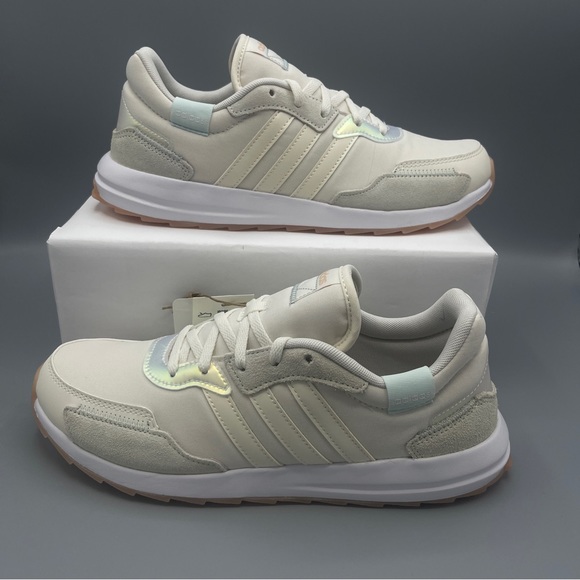 Adidas Women's Retrorun Running Shoe, ChalkWhite/Chalk White/Halo Mint, Size 9 - Picture 10 of 16